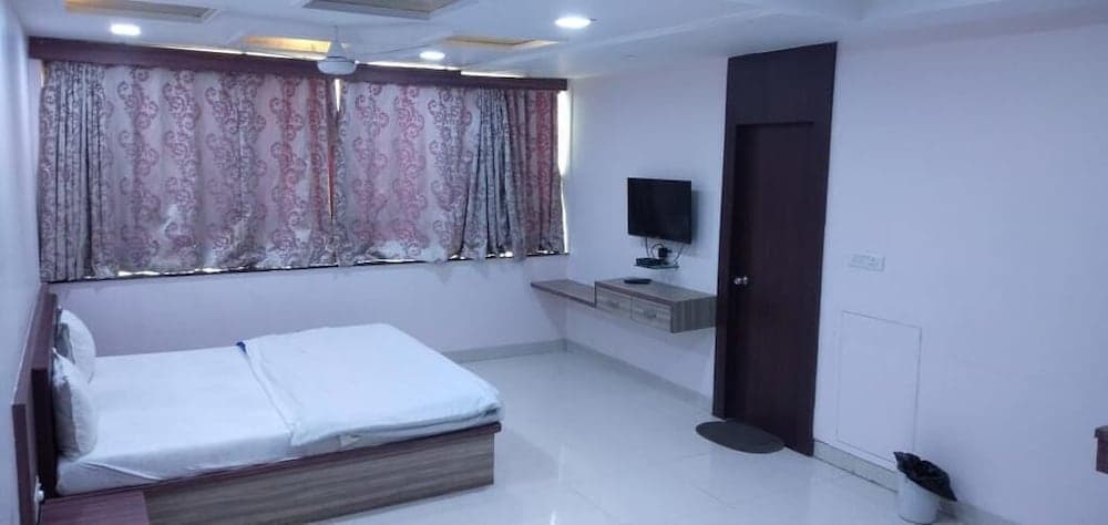 Hotel Yash International