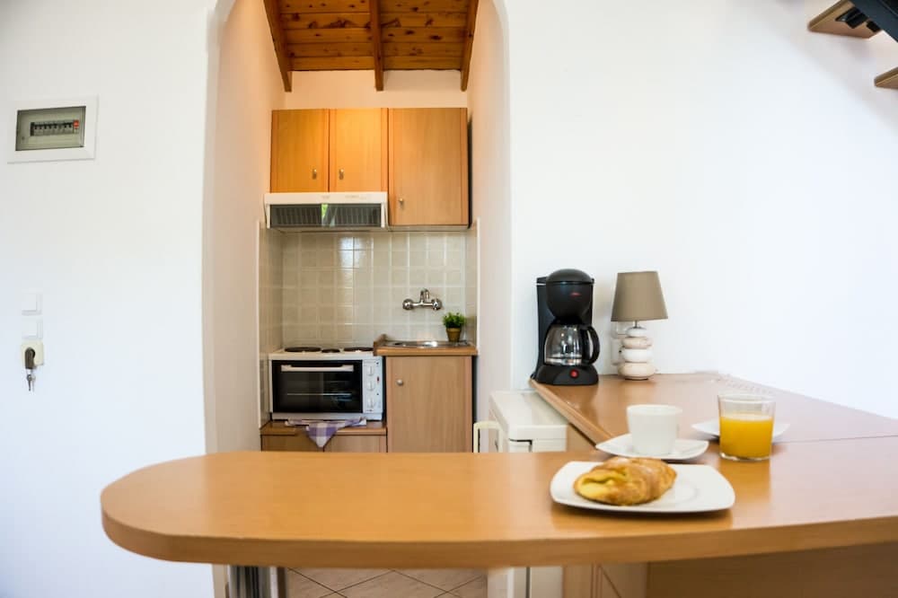 Sunrise Limionas Apartments