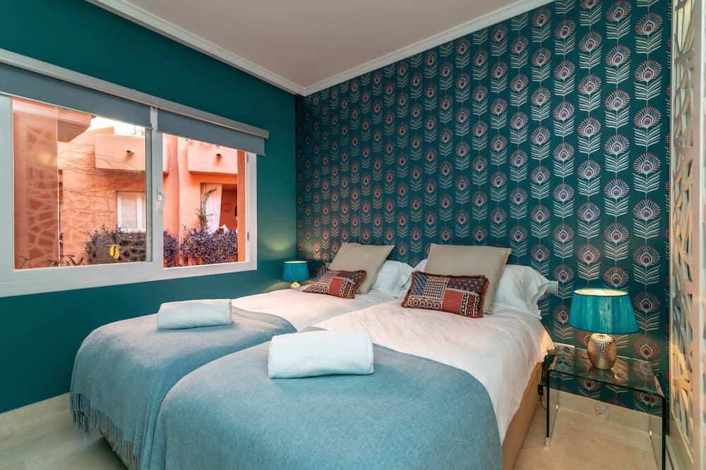 Chic Oasis on the Coast