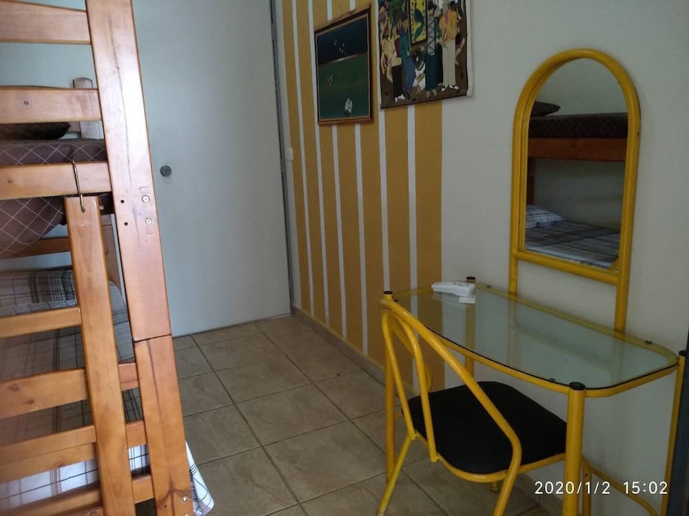 Casa 230 - Pousada & Hostel