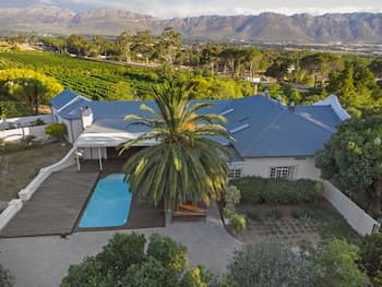 Vineyard Manor @ 13 Vines