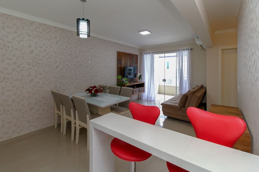 Aluguel Apartamento 2 quartos sendo 1 suíte - 201A