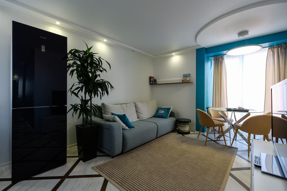 Apartment Petrovskie on Savinykh 4A