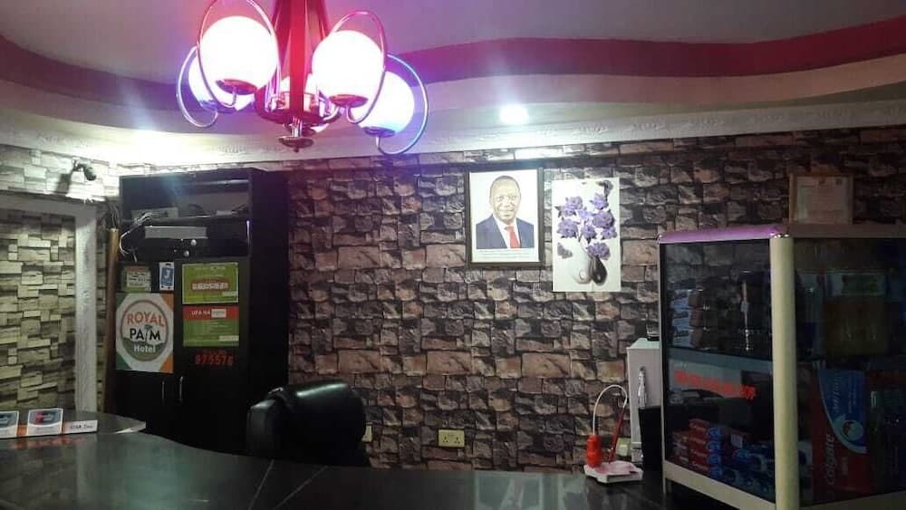 Royal Palm Hotel And Suites