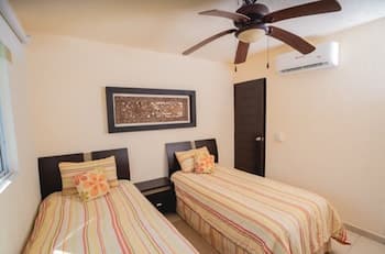 JUUB Luxury 3 Bedroom House at Playa diamante