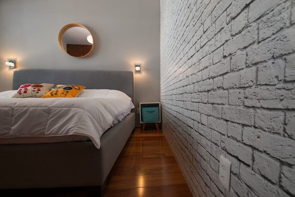 JUUB Quiet and comfy in the middle of everything