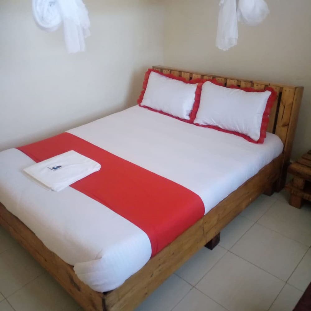 Escarpment Motel - Adults Only