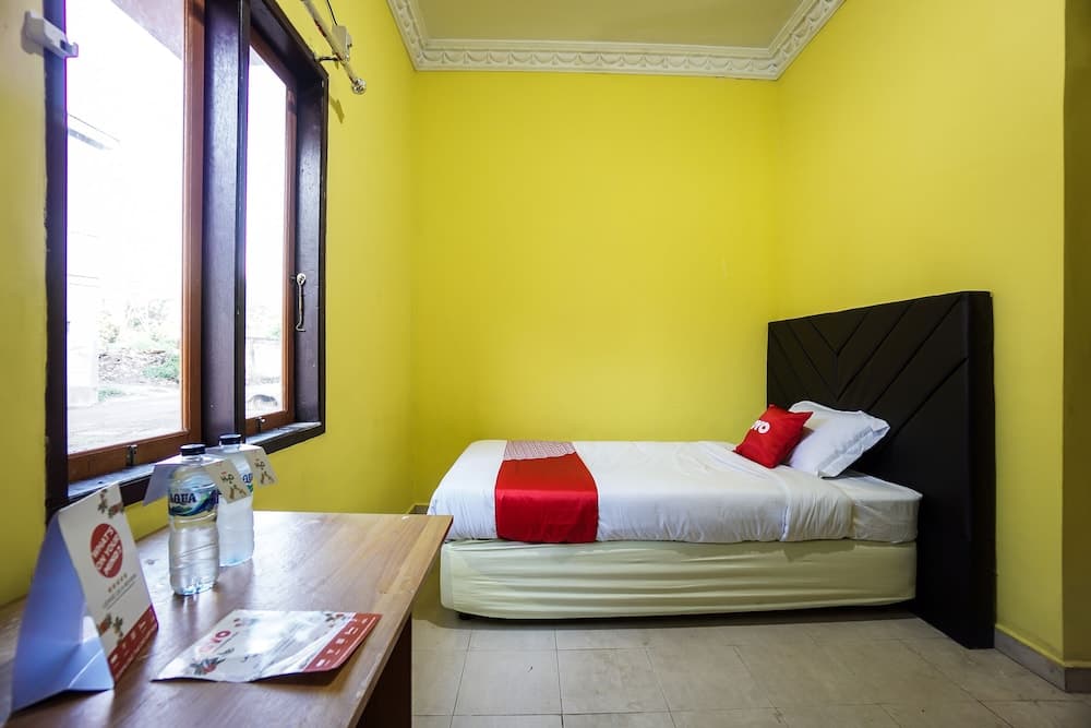 OYO 2486 Bahana Guest House