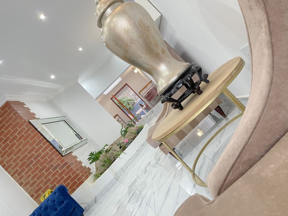 Amoris Guest House - Randburg