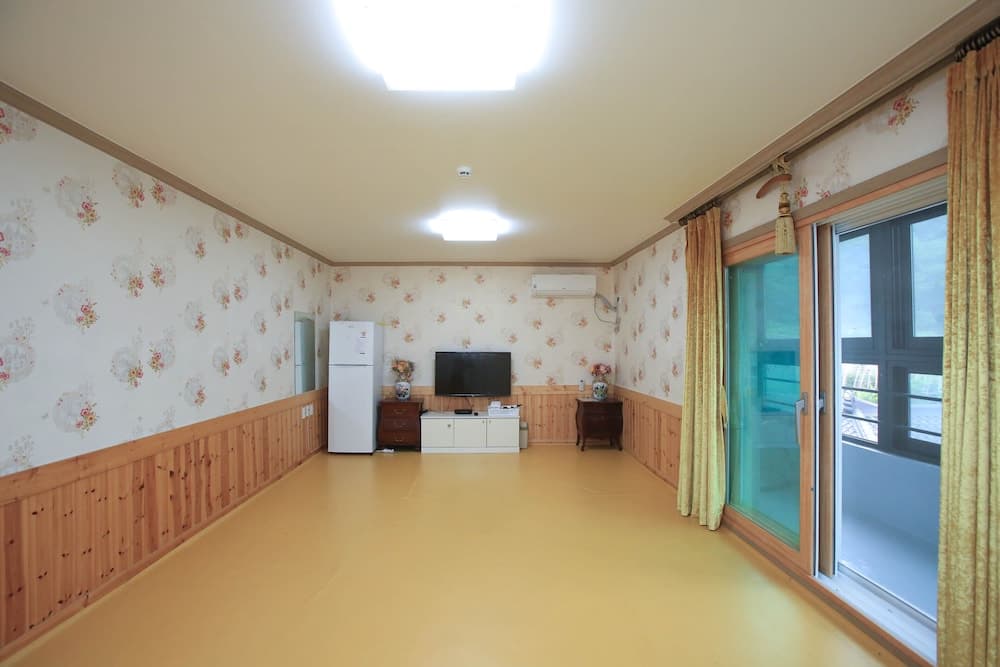 Daedunsan Four Seasons Pension