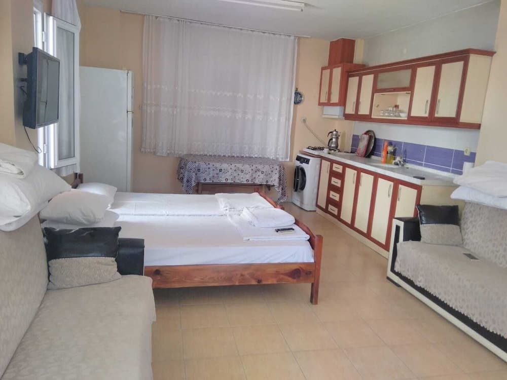 Kucuk Aile Pansiyonu