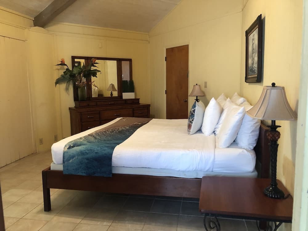 The Nautical Inn Resort