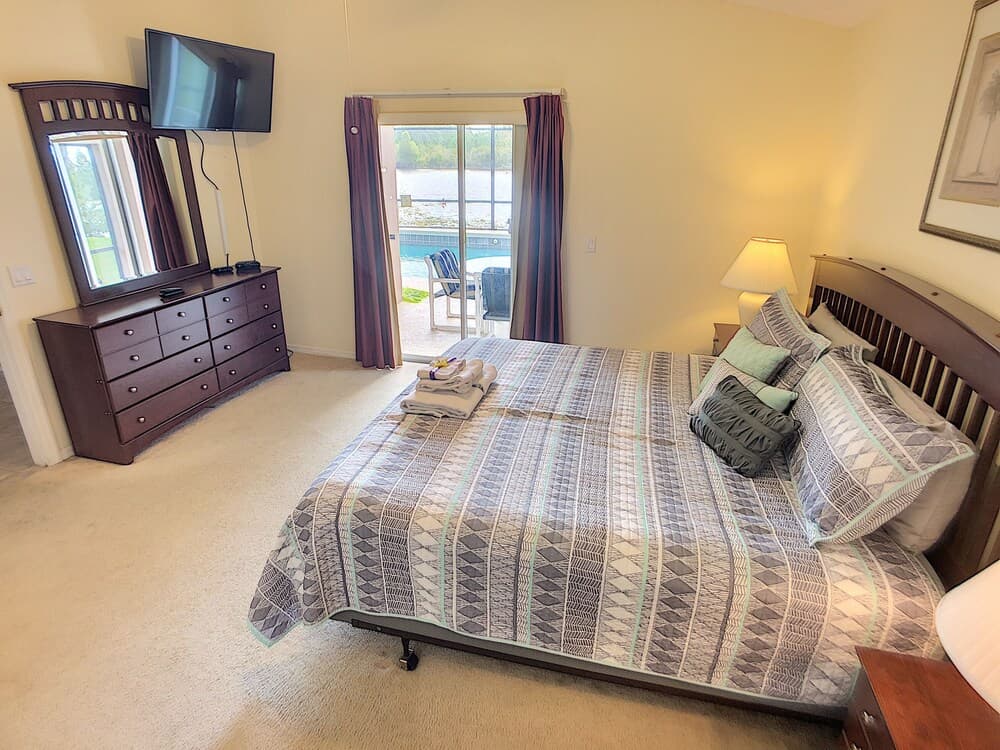 Lakeside Paradise, 2 Full Master Suites