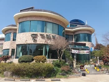 Byeonsan Dongguerami Pension