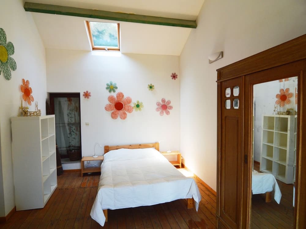 Modern Farmhouse in Chassepierre With Terrace