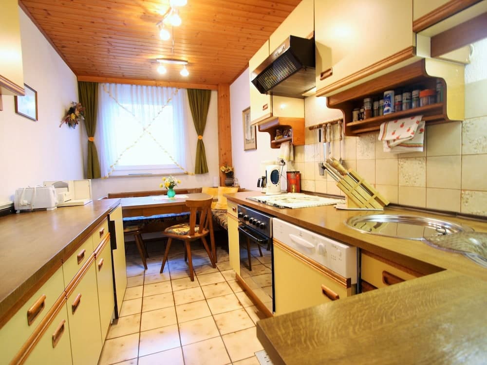 Spacious Apartment near Ski Area in Liebetig