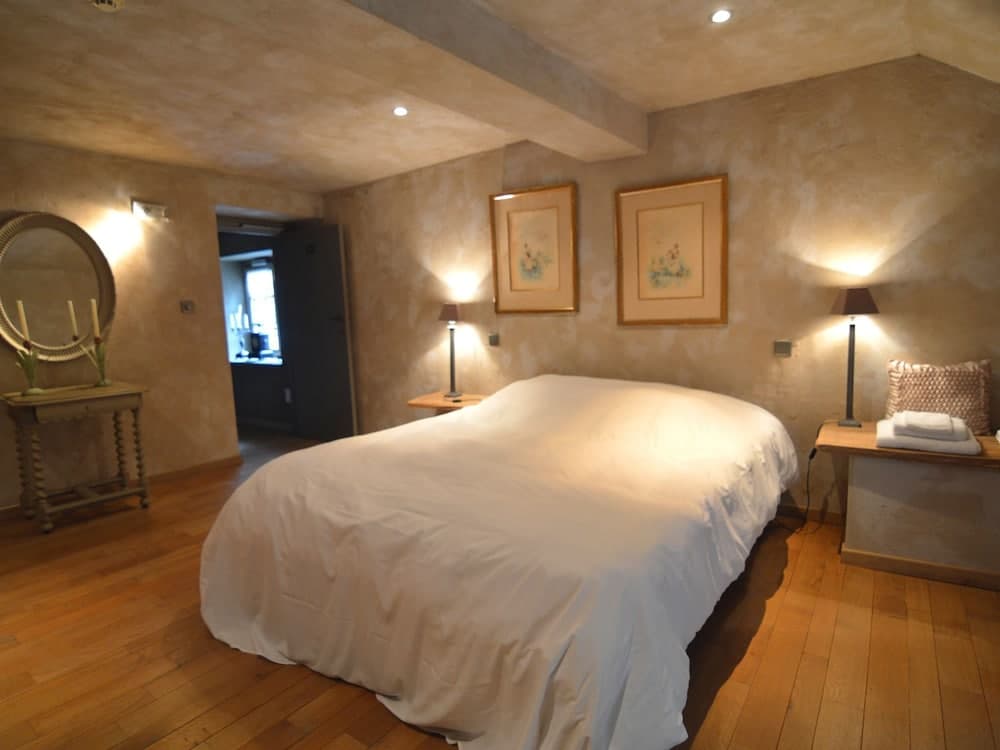 Luxurious Mill in Vresse-sur-semois With Swimming Pool