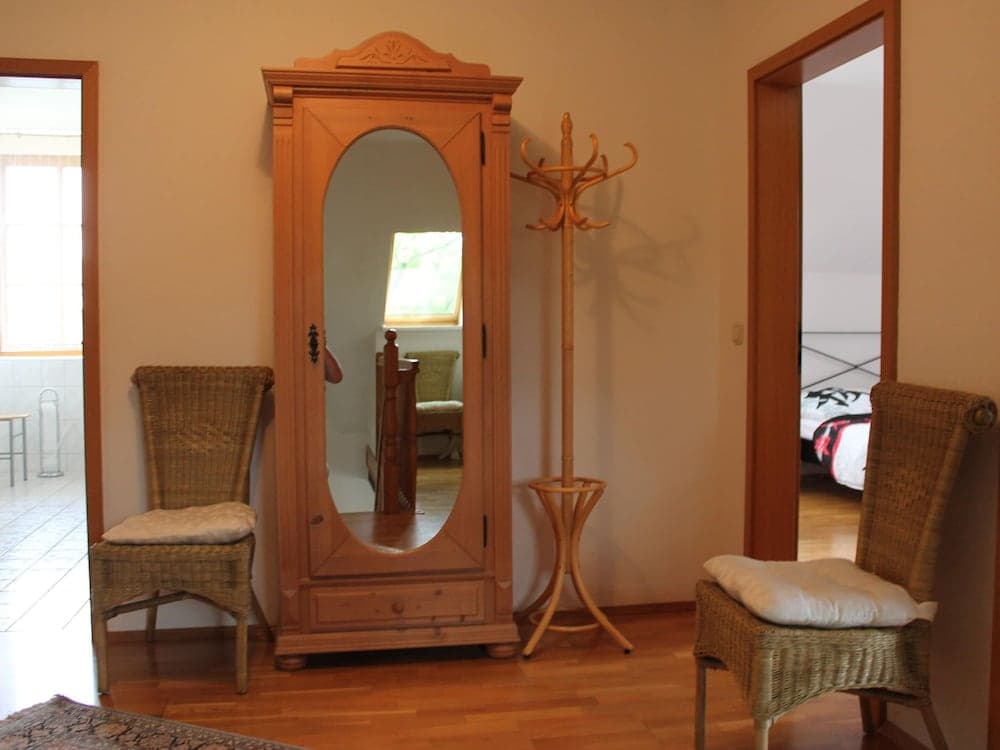 Gutshaus in Gressow mit Teich