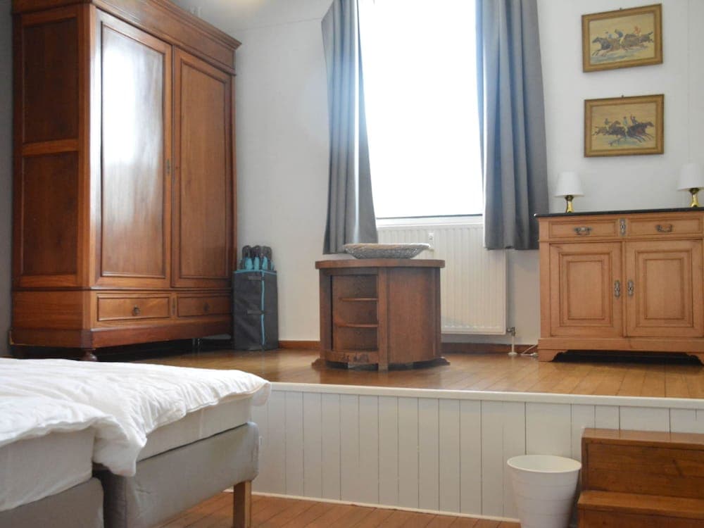 Group Escape by Molignee River