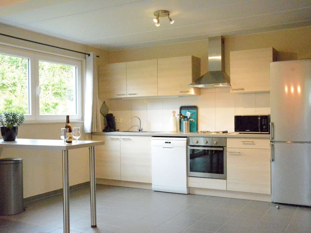 Elegant Child Friendly Villa in Berismenil near Forest