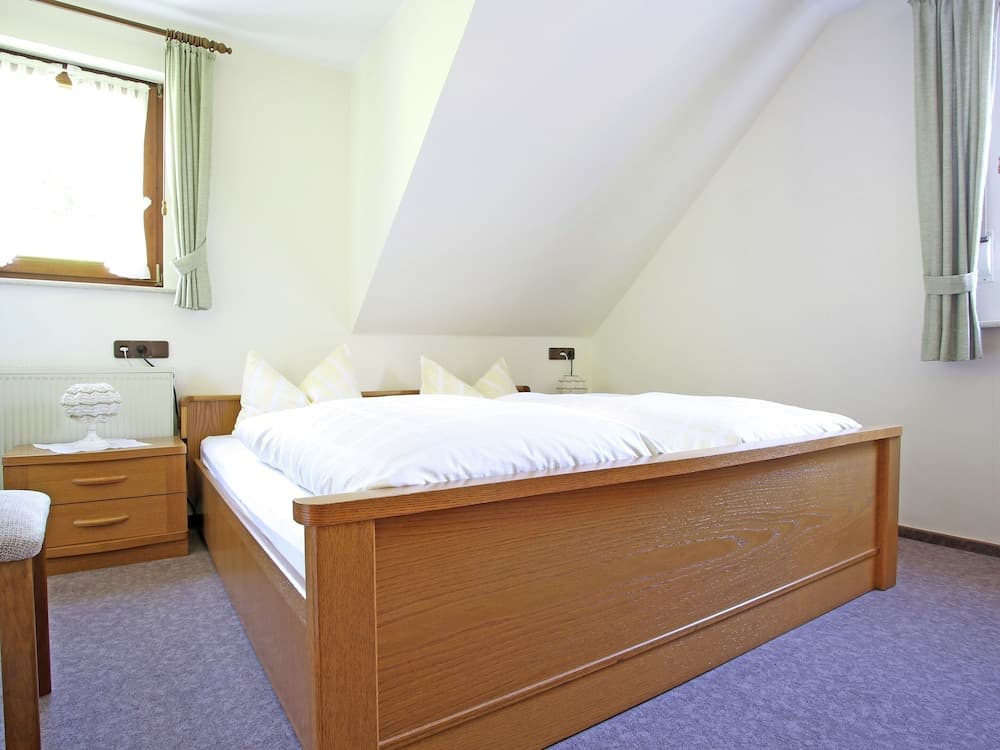 Charming Apartment With Balcony, Garden, BBQ, Parking, Heating