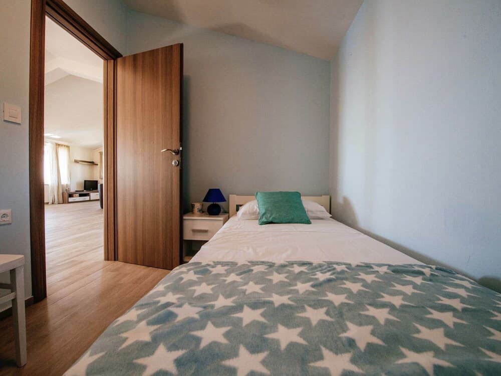 Modern Apartment in Starigrad Paklenica