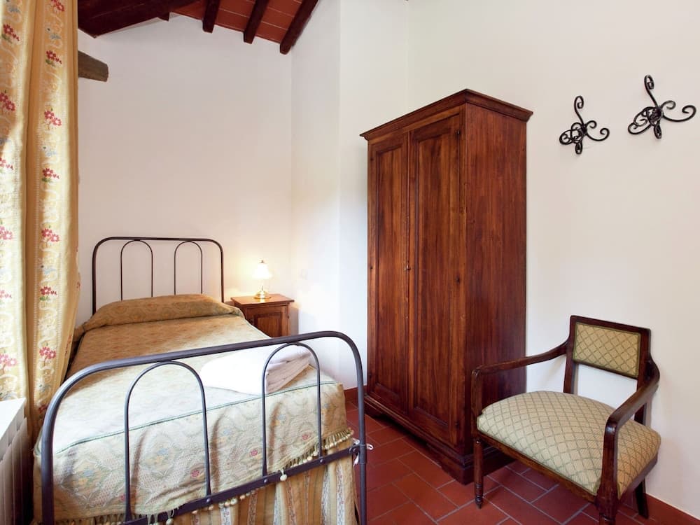 Tuscan Stay in Wine Country