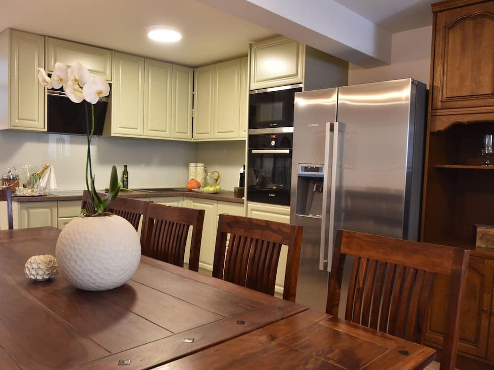 Spacious and Comfortable Apartment, Outside the Historical Centre of Split