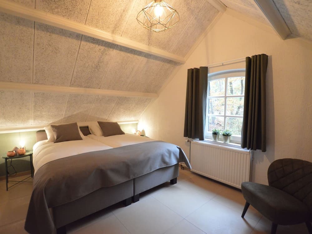 Spacious Villa Near Arcen in a Wooded Area