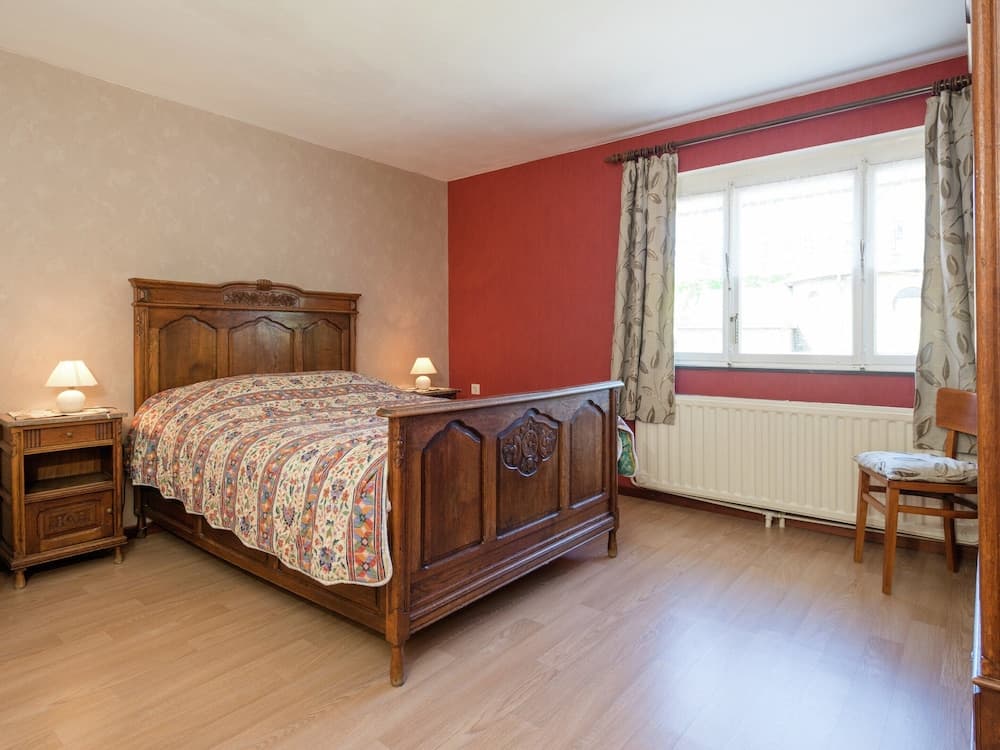 Spacious Holiday Home With Large Garden