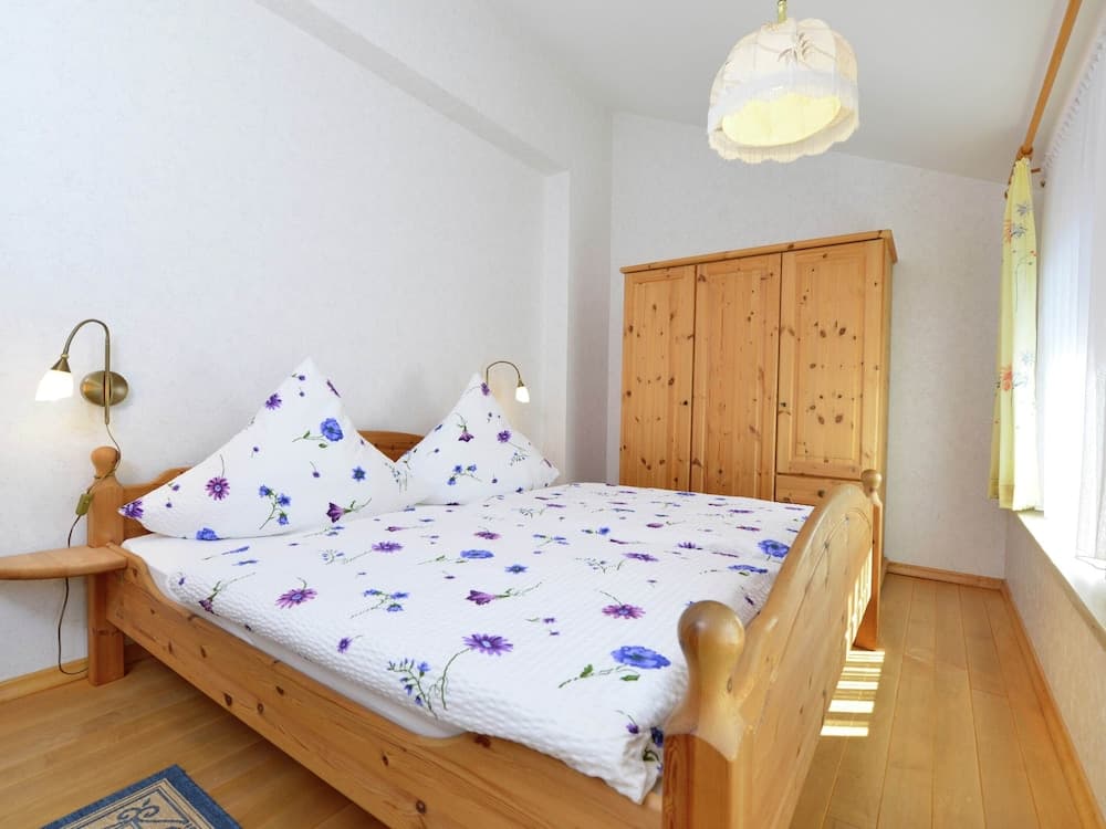 Quaint Apartment in Eimelrod near Lake & Water Sports