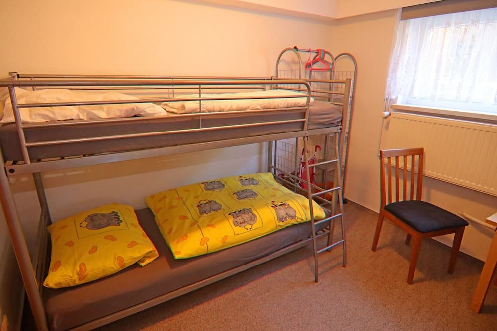 Cozy Apartment With Garden