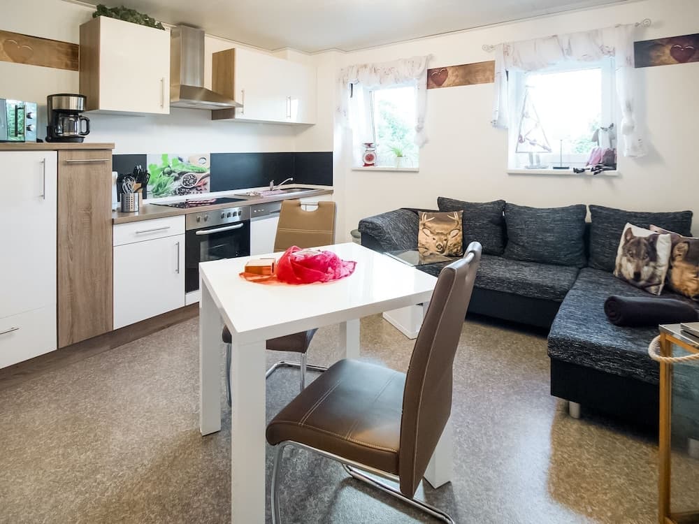 Cosy Apartment With Terrace and Garden Access in a Quiet Wooded Area