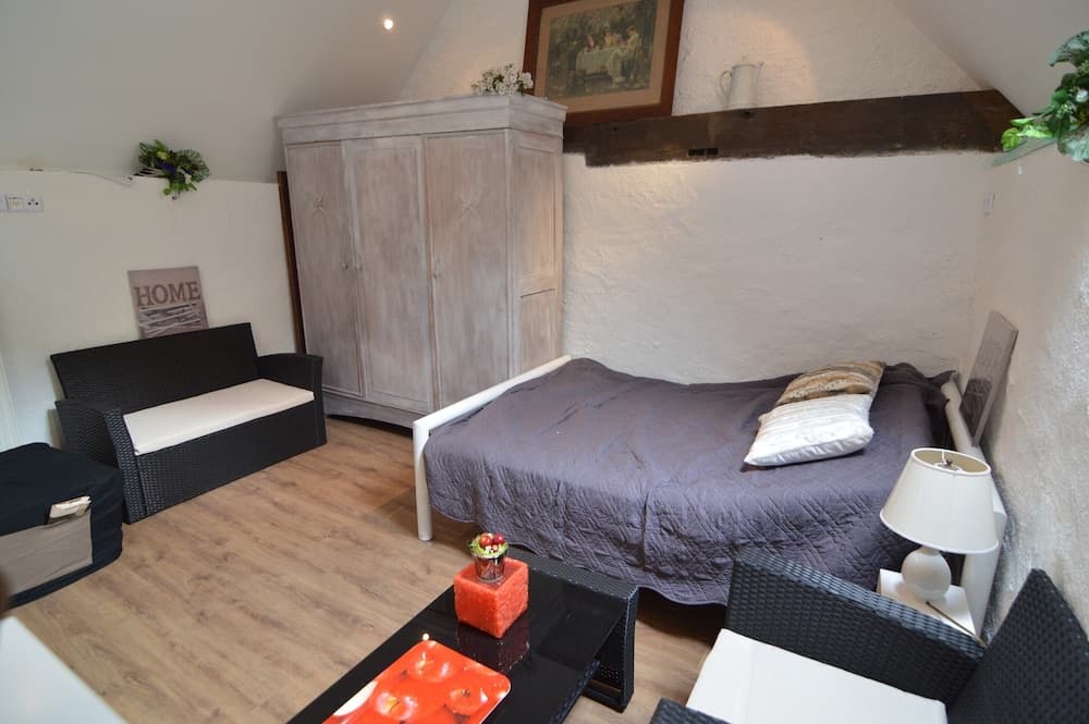 Cozy Apartment in Immerath near Fishing