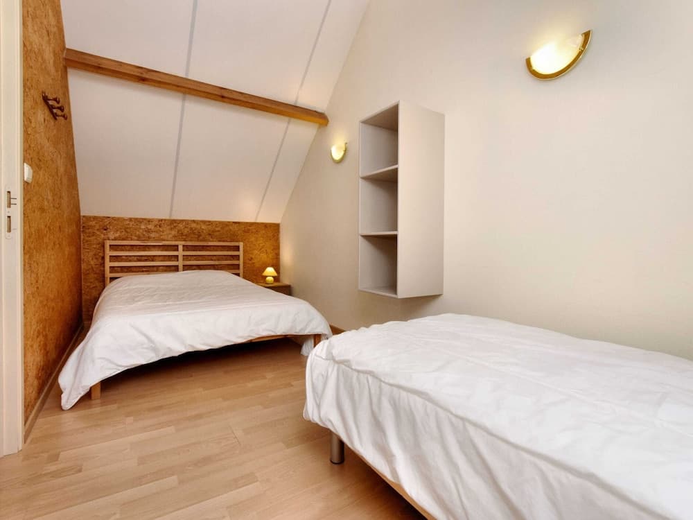 Retreat With Sauna & Games