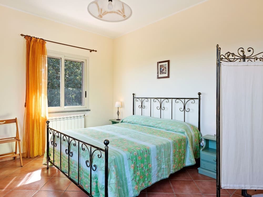 Charming Holiday Home in Piedimonte Etneo With Pool