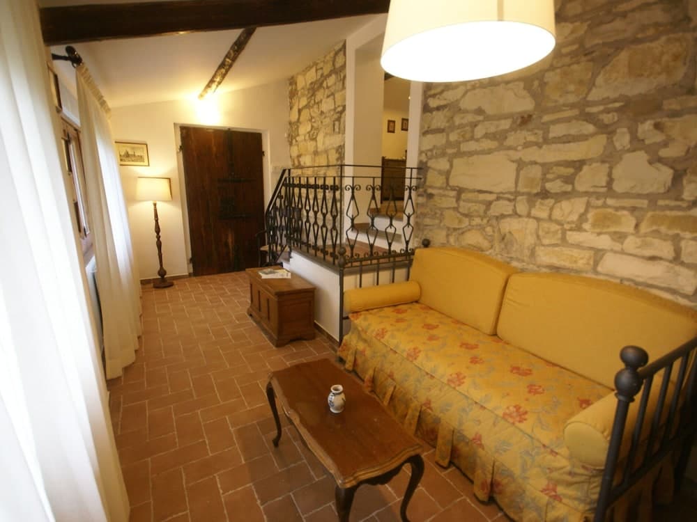 Agriturismo Poggio di Montepescoli - Il Noce