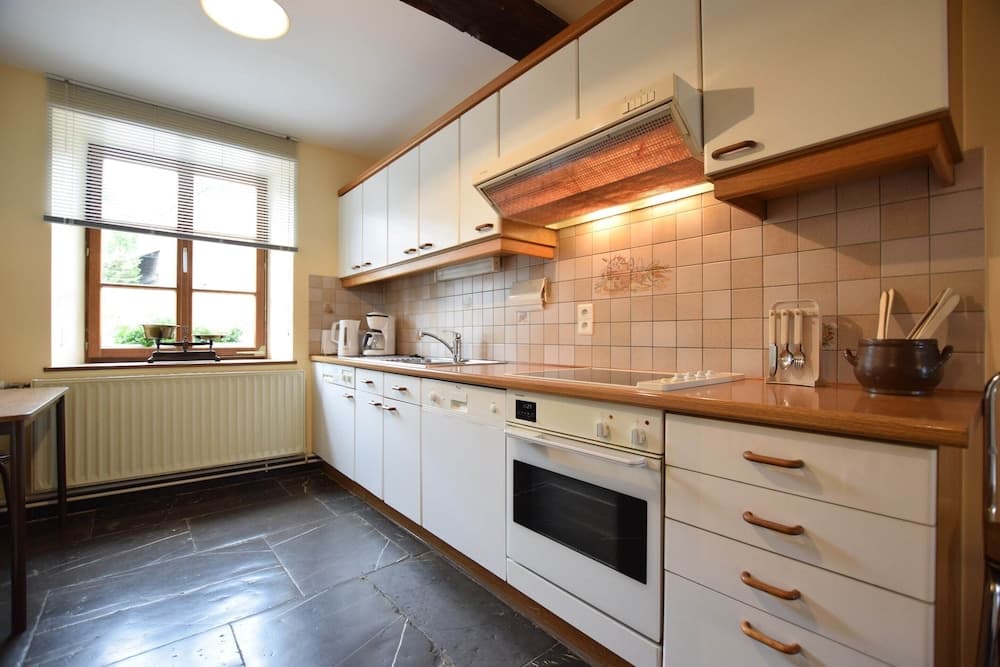 Cozy Weris Cottage Retreat