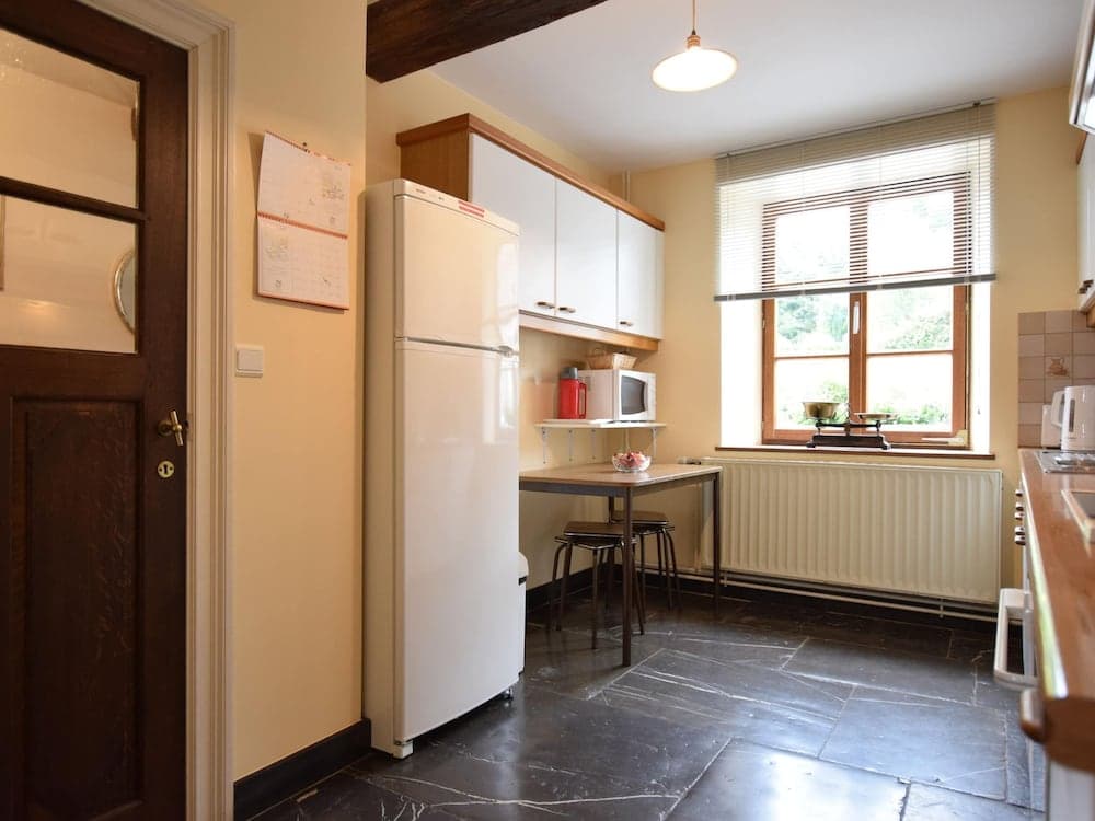 Cozy Weris Cottage Retreat