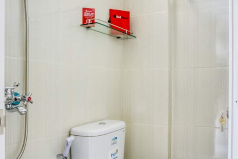 RedDoorz @ Plemburan Jakal 2