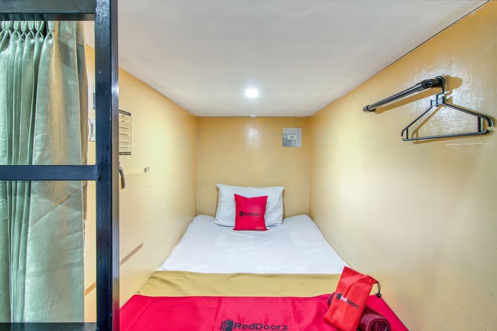 RedDoorz Hostel near Terminal Condongcatur Jogja