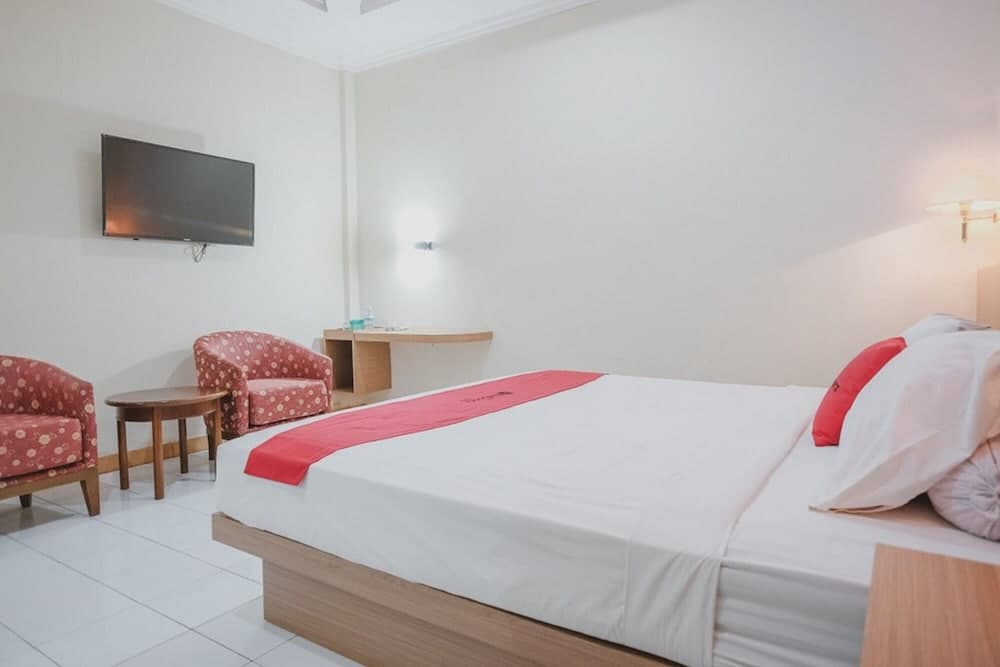 RedDoorz near Transmart Jambi