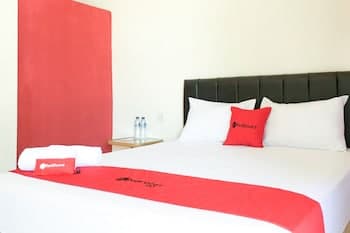 RedDoorz @ Simpang Lima Jupiter