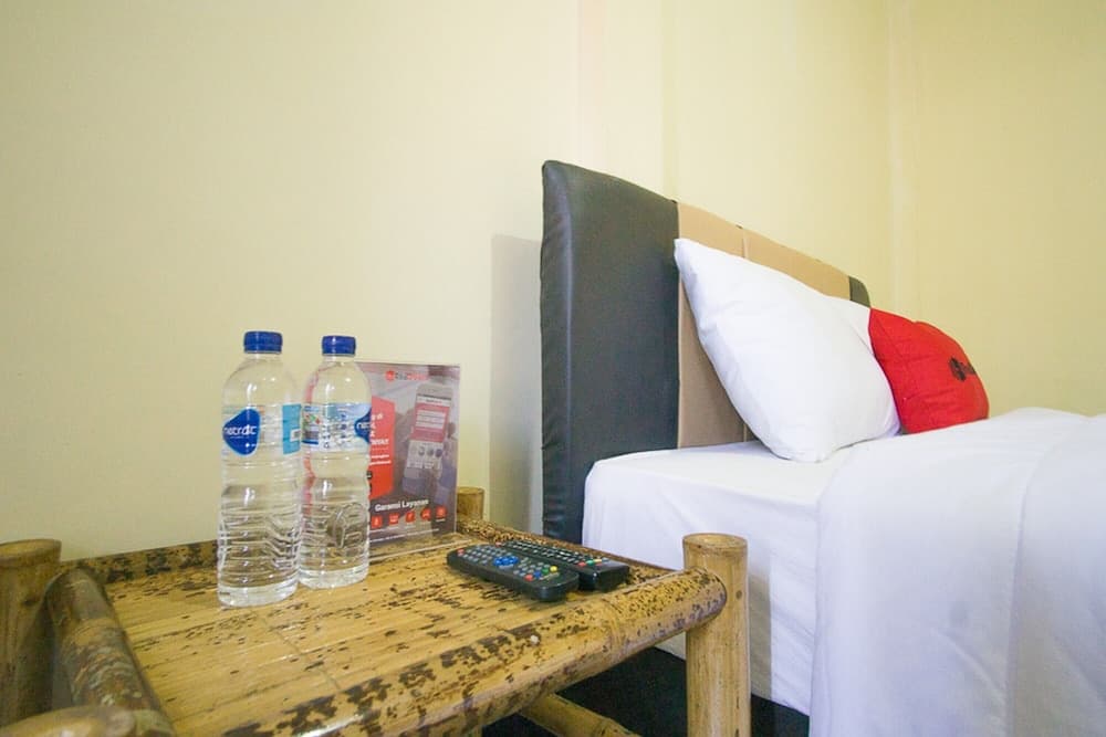 RedDoorz @ Mawun Street Kuta