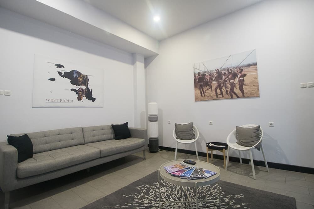 RedDoorz Plus @ Manokwari City Center