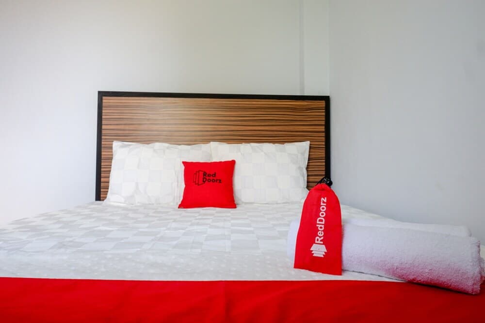 RedDoorz near Taman Kota Kendari