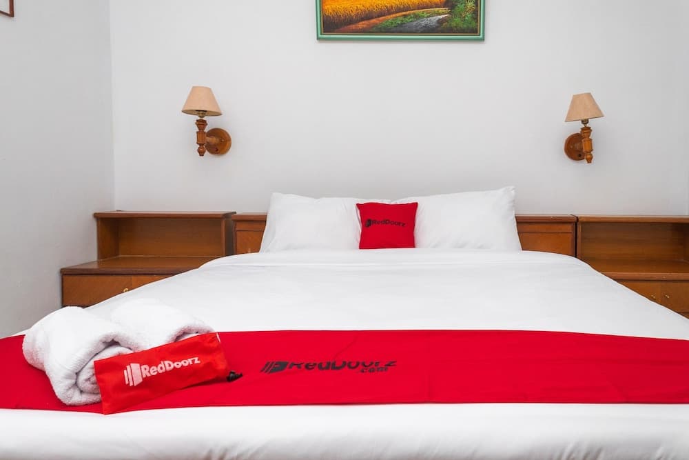RedDoorz @ Hotel Damanaka Pangalengan
