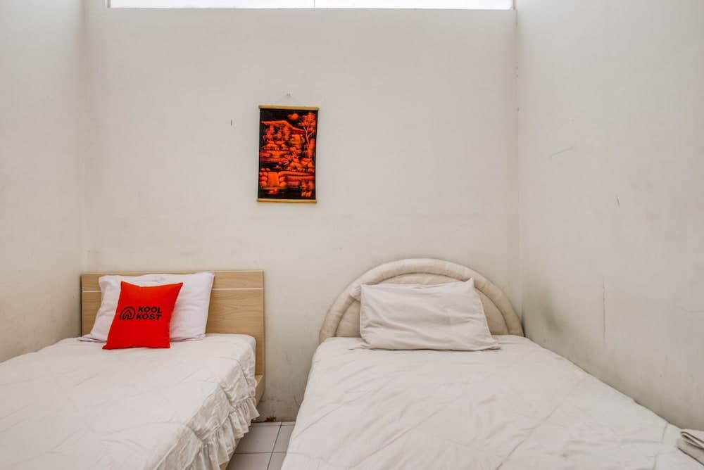 KoolKost Syariah @ Capsule Homestay Kedungdoro