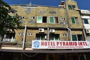 Hotel Pyramid International