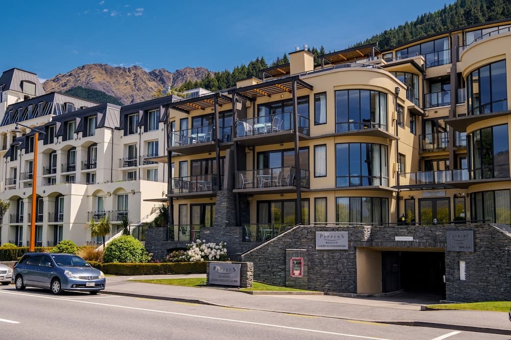 Central Luxury at 407 The Beacon  Studio